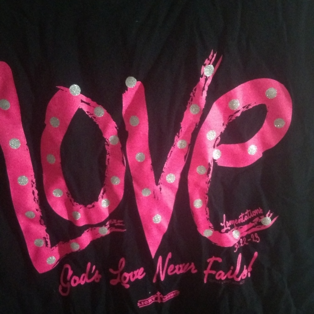 God's love never fails tank top